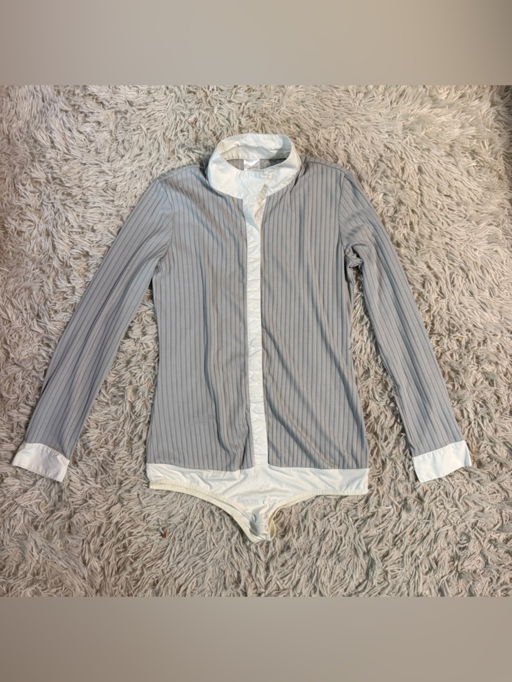 Women’s Medium Grey Free Ride Long Sleeeve Horseback Riding Show Shirt Bodysuit